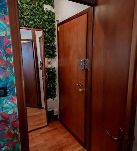Pit Stop Smart Metro, Wi-fi Apartment *